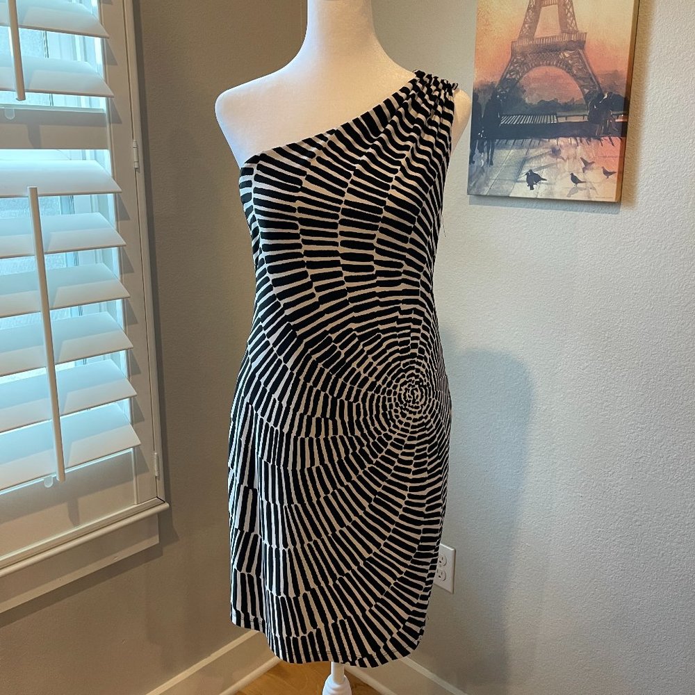 Trina Turk : Dress : Spider Web Print, Black and White Dress: Small